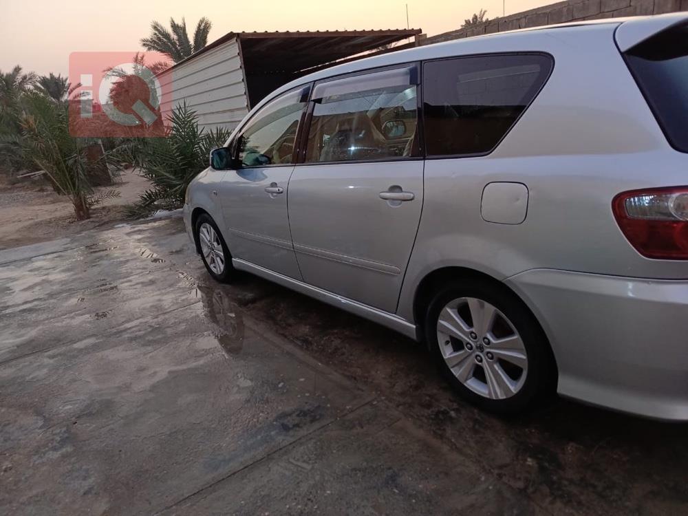 تويوتا إبسم